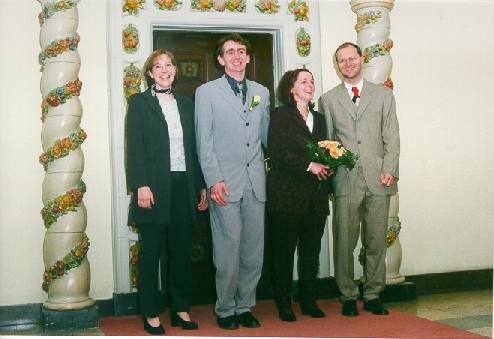 Brautpaar mit den Trauzeugen